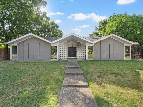 1318 Pembrook Dr, Waco, TX 76710