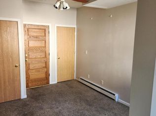 20 E Empire St APT 4, Freeport, IL 61032