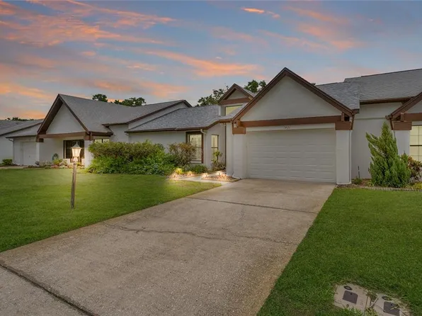 1401 Camelot Ct, Palm Harbor, FL 34684