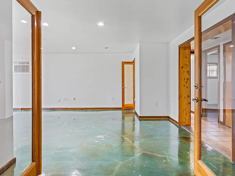 485 N Shore Dr — Photo 19