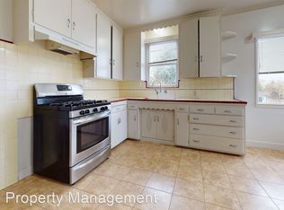 298 Hawthorne St, Monterey, CA 93940