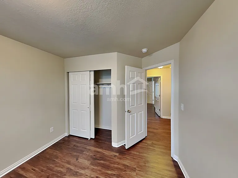 917 W Longleaf Dr — Photo 12