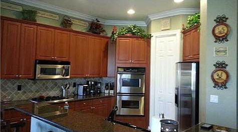 2nd image of 10321 Medicis Pl
