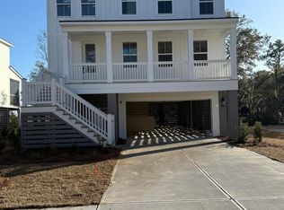40 Middle Island St, Beaufort, SC 29907