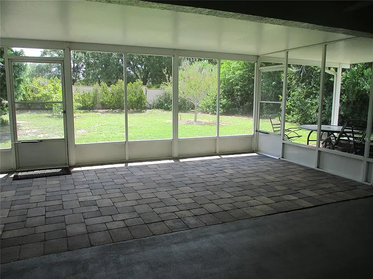 209 N Brockfield Dr — Photo 20