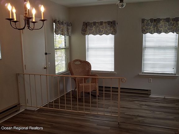 4th image of 4A Greenwood Ln