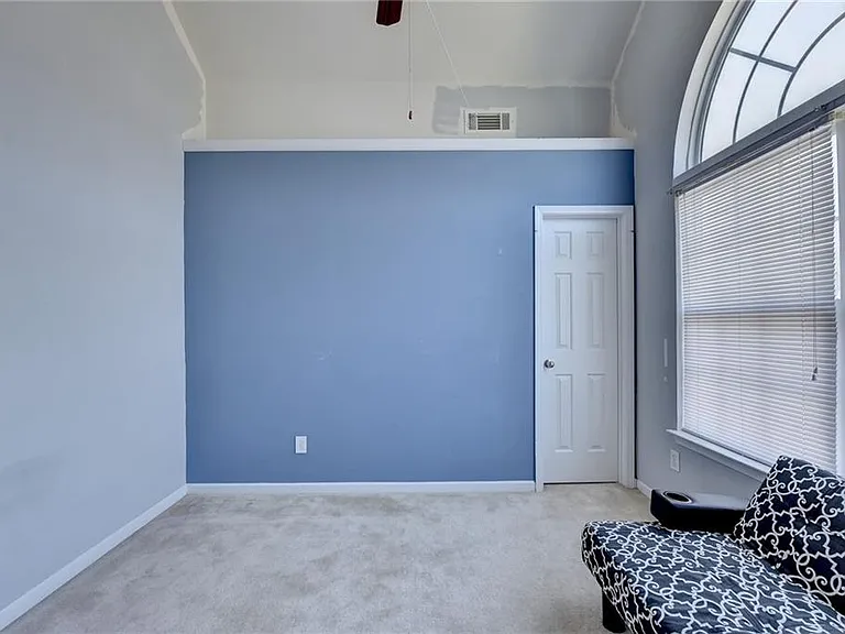 5064 Michael Jay St — Photo 13