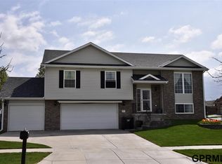 2210 N 87th St, Lincoln, NE 68505