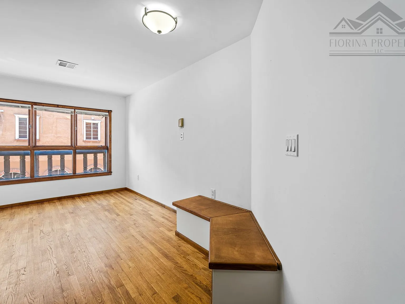 Classic 1-Bedroom in the Heart of Santa Fe — Photo 2