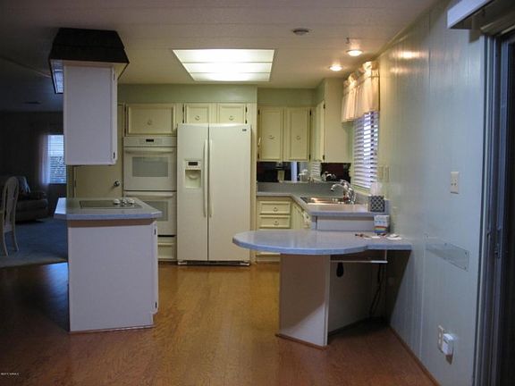 2nd image of 5466 W Diamond K St #6