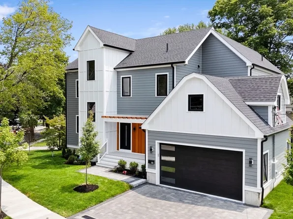 66 Upham St, Newton, MA 02465