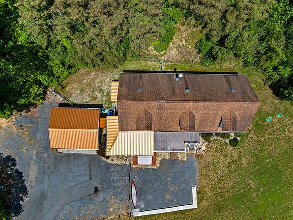 17th image of this home