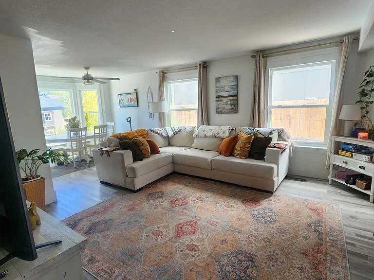1627 Satellite Dr — Photo 6