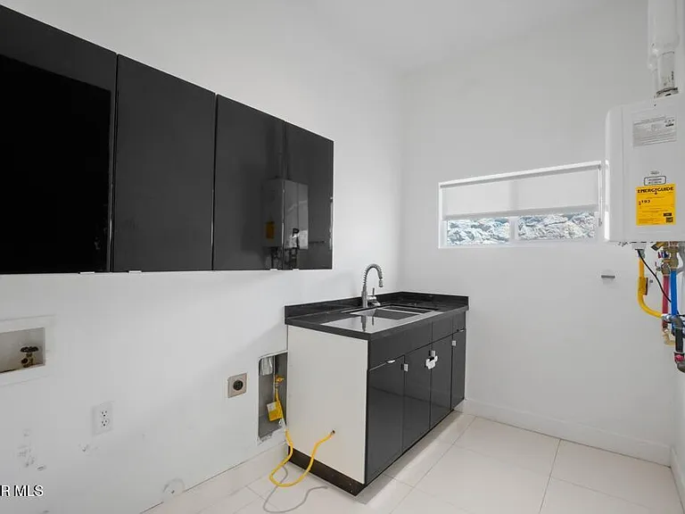 6324 Via Serena Dr — Photo 8