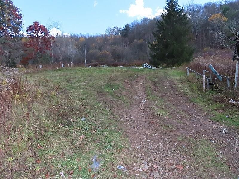 2nd image of 2063 Prentisvale Rd
