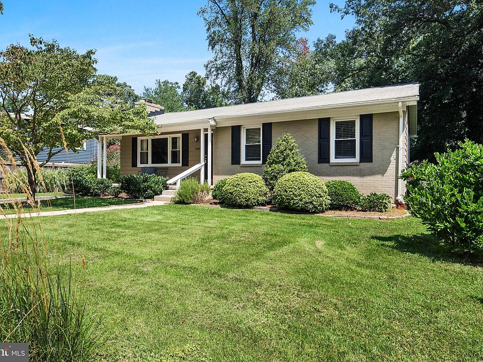 1st image of 1020 Pinecrest Dr