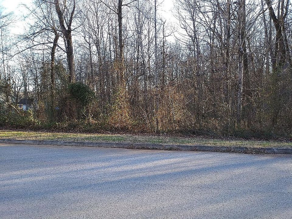 2nd image of 112 Luke Leinart Ln