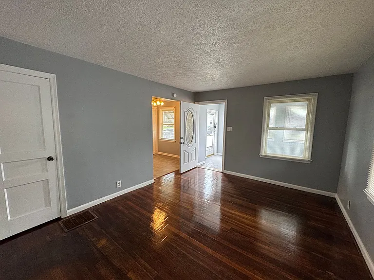 2342 E Legrande Ave — Photo 6