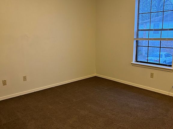 5th image of 1350 N Constitution Ave #B6