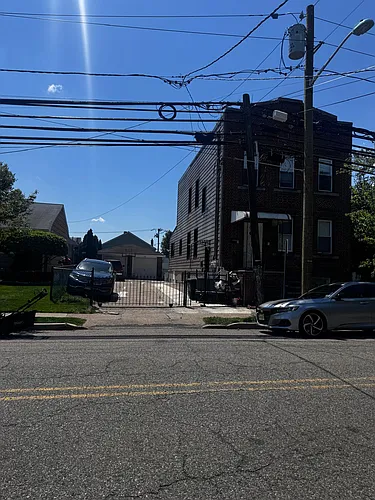 62 Garibaldi Ave Photo 1
