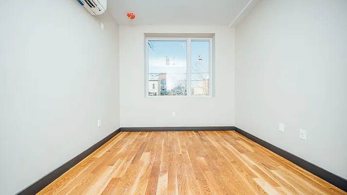 Rented by Nooklyn NYC LLC | media 50