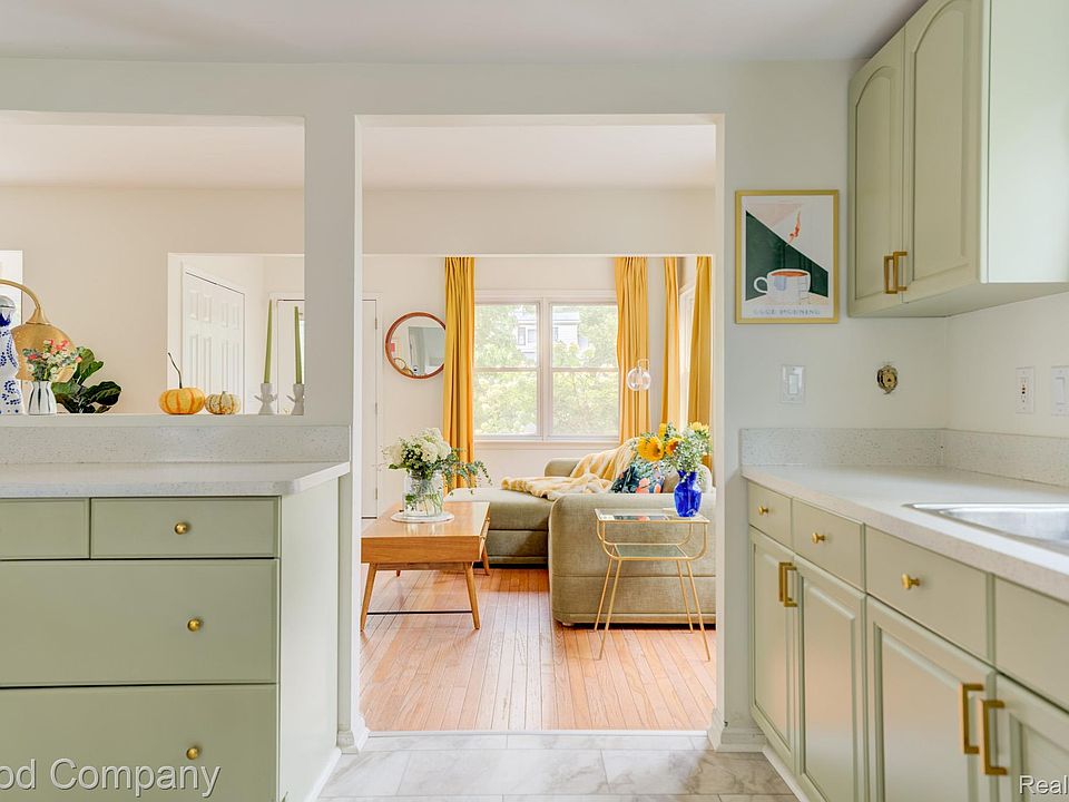 1665 W Troy St, photo 20