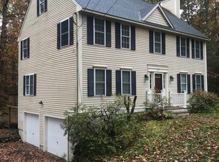 157 Chase Rd, South Hampton, NH 03827