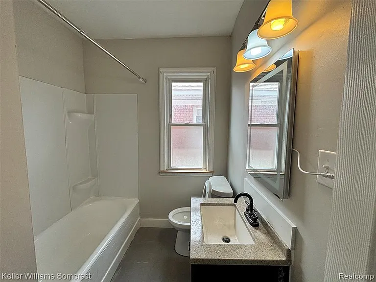 3025 Tuxedo St — Photo 6