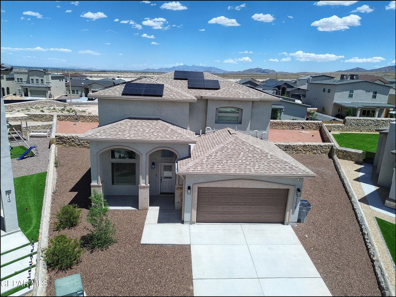 4 bed, 3.5 bath, 2106 sqft, $3,200 — Photo 4