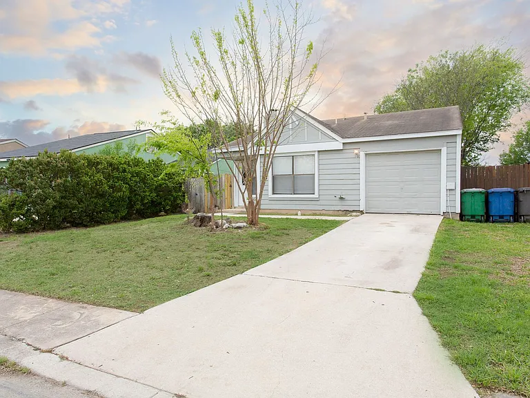 6339 Village Clb — Photo 4