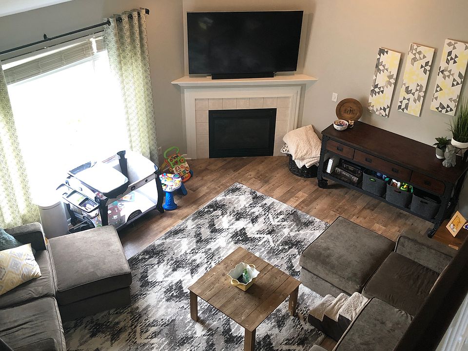 1st image of 8956 Crimson Oak Dr