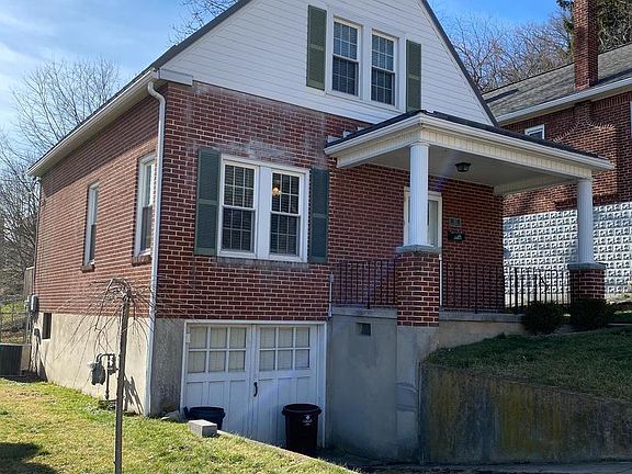 2nd image of 812 Edgewood Dr