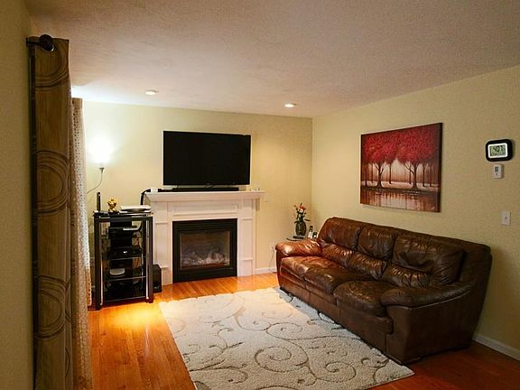 2nd image of 13 Park Ave #A