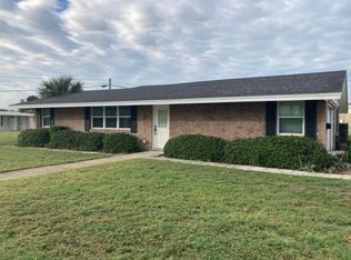2 Poinsettia Dr, Ormond Beach, FL 32176