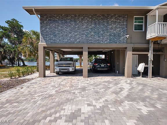 3rd image of 2213 River Pine Dr