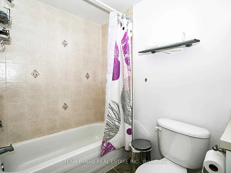 4 Queen Anne Dr — Photo 18