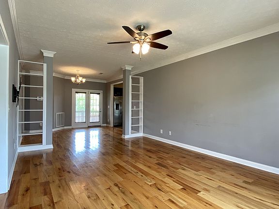 5th image of 1305 Allmon Dr