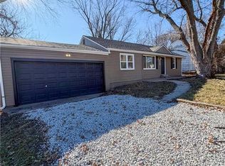 4823 NE 46th St, Kansas City, MO 64117