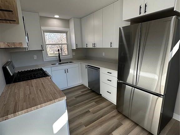 5th image of 521 W Hutchings St