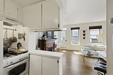 Rented by Nest Seekers International