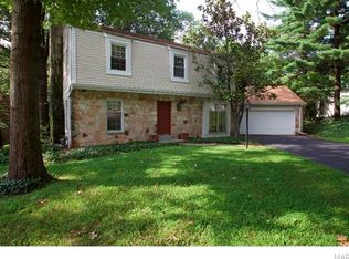 11123 Stoney View Ln, Saint Louis, MO 63146