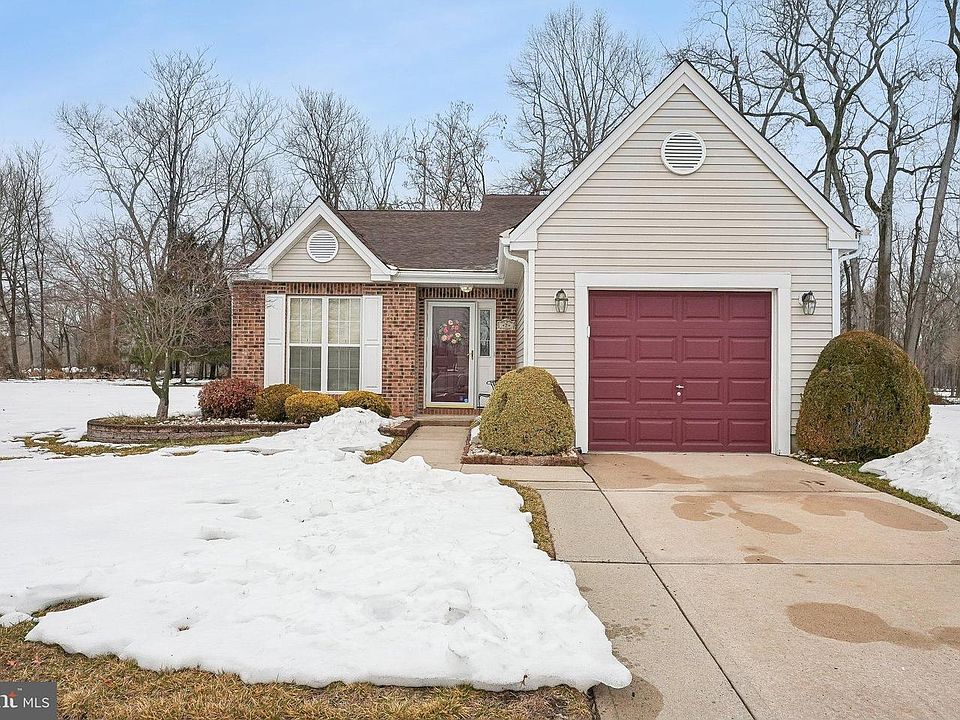 1st image of 7 Drake Ct