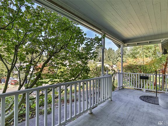 3rd image of 5023 64th Ave W