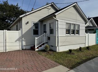 16 Randall Pl, Keansburg, NJ 07734