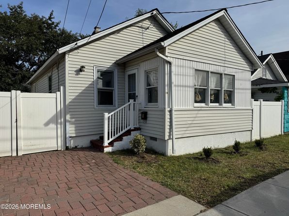 16 Randall Pl