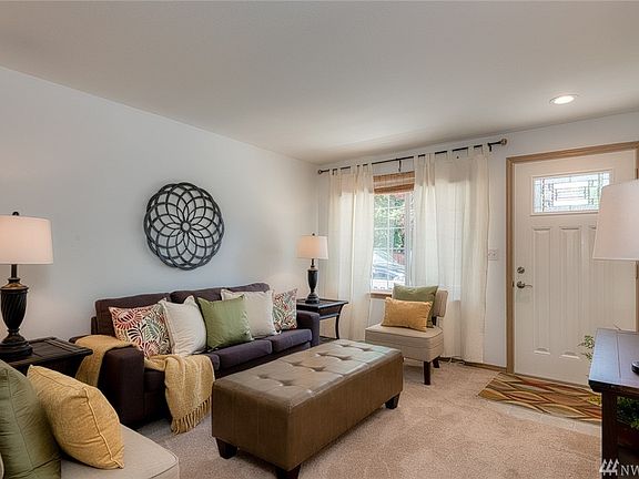 5th image of 4207 147th St SW