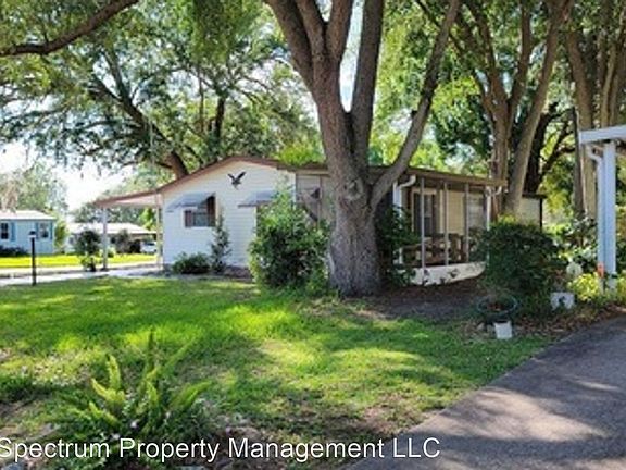 3rd image of 1740 Hilton Head Blvd