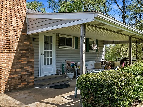 4th image of 2818 Leesburg Volant Rd
