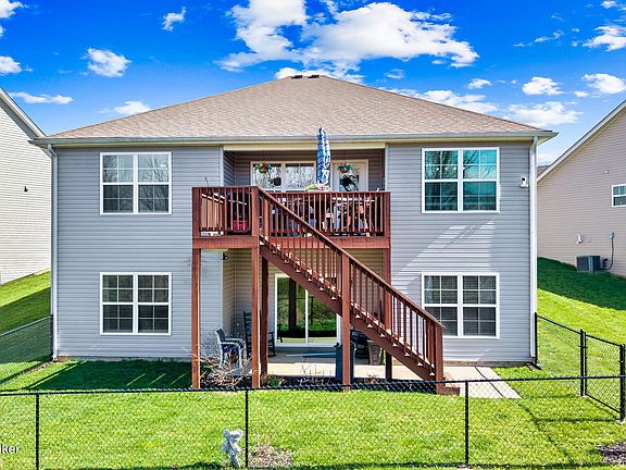 2nd image of 10923 Pheasant Hill Cir