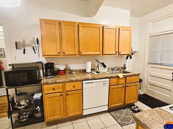5th image of 6970 N Sheridan Rd APT 3